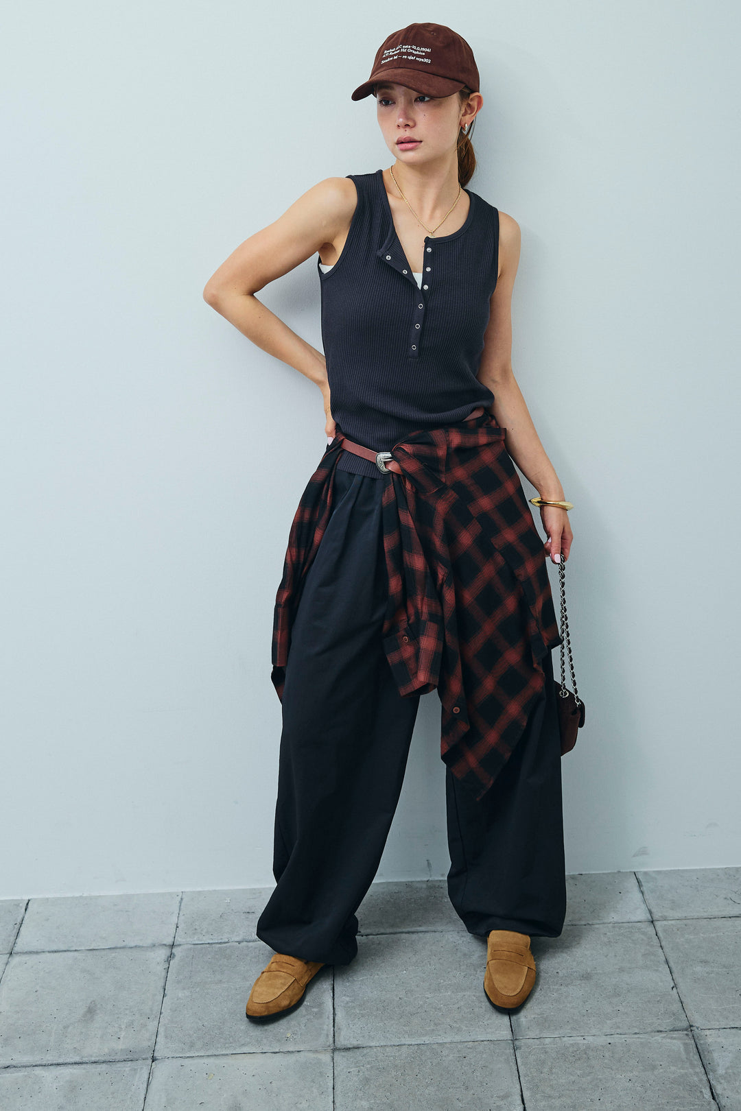 [予約/SET]セルフカットリブヘンリーネックノースリーブトップス+オンブレチェックオーバーとろみシャツ+裾ドロストナイロンパンツ(3set)