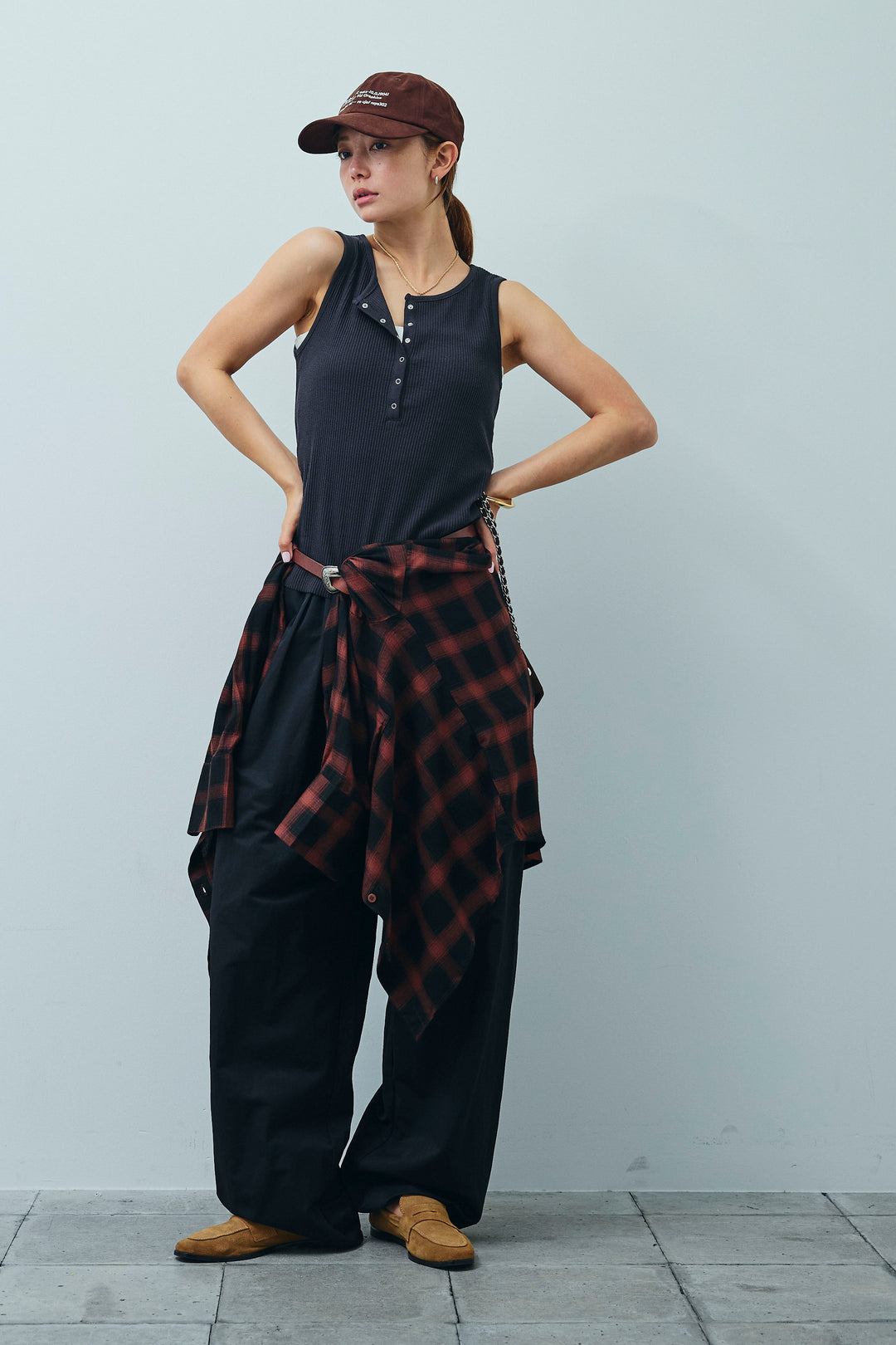 [予約/SET]セルフカットリブヘンリーネックノースリーブトップス+オンブレチェックオーバーとろみシャツ+裾ドロストナイロンパンツ(3set)