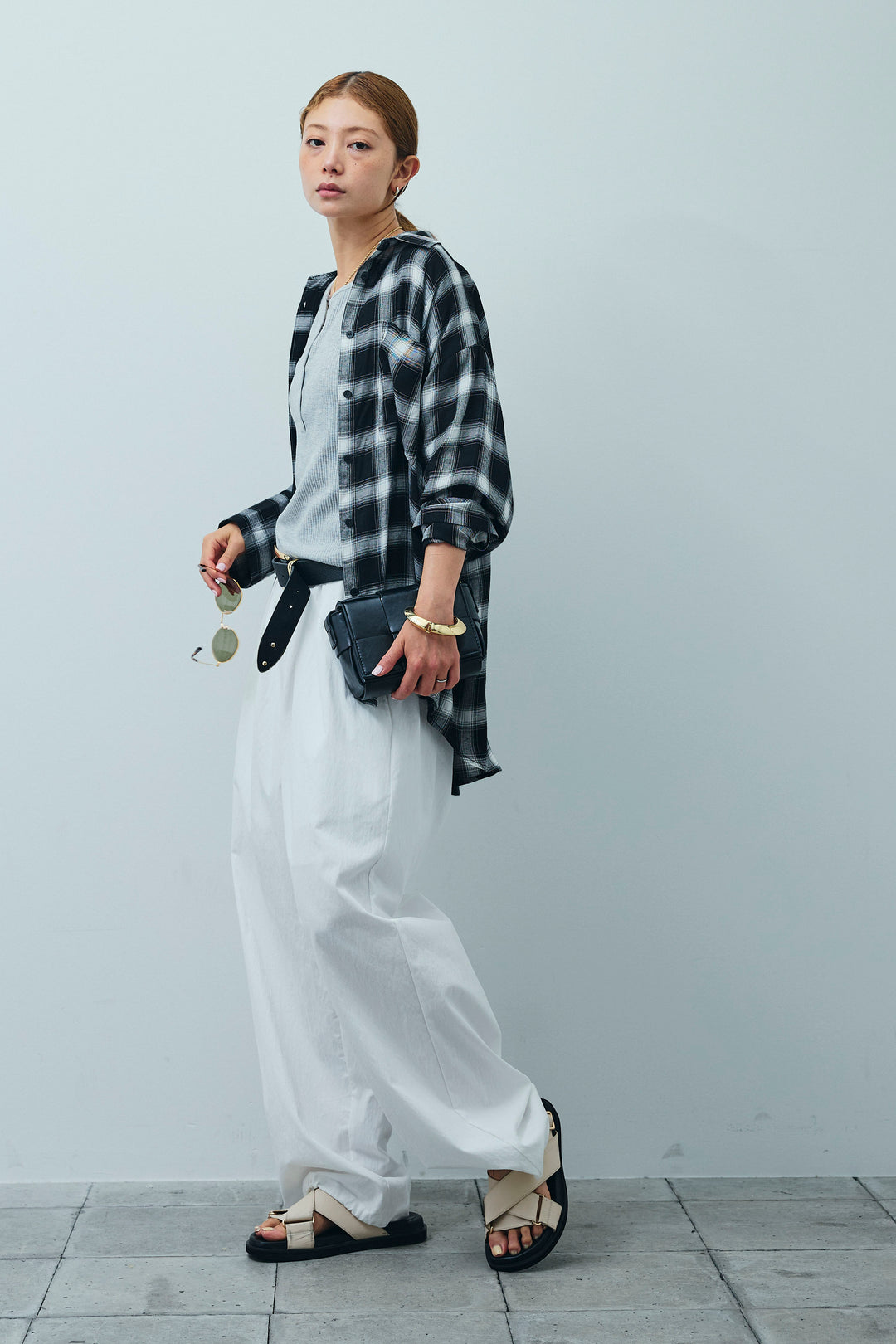 [予約/SET]セルフカットリブヘンリーネックノースリーブトップス+オンブレチェックオーバーとろみシャツ+裾ドロストナイロンパンツ(3set)