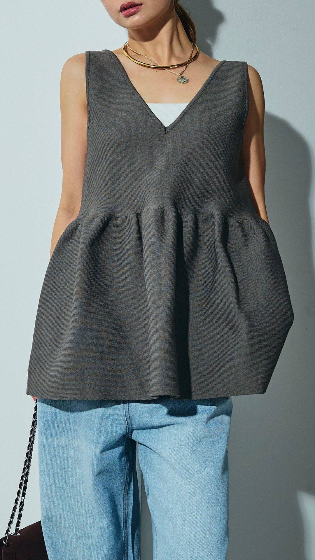 [予約]2wayぺプラムニットトップス