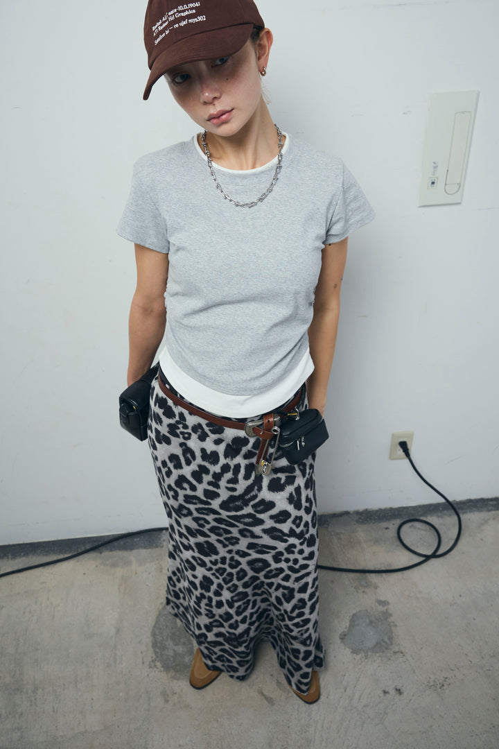 [予約/SET]サイドシャーリングレイヤードTシャツ+レオパードナロースカート(2set)