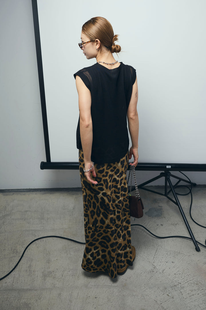 [予約/SET]リネン混ギャザーシアーニット+セルフカットリブヘンリーネックノースリーブトップス+レオパードナロースカート(3set)