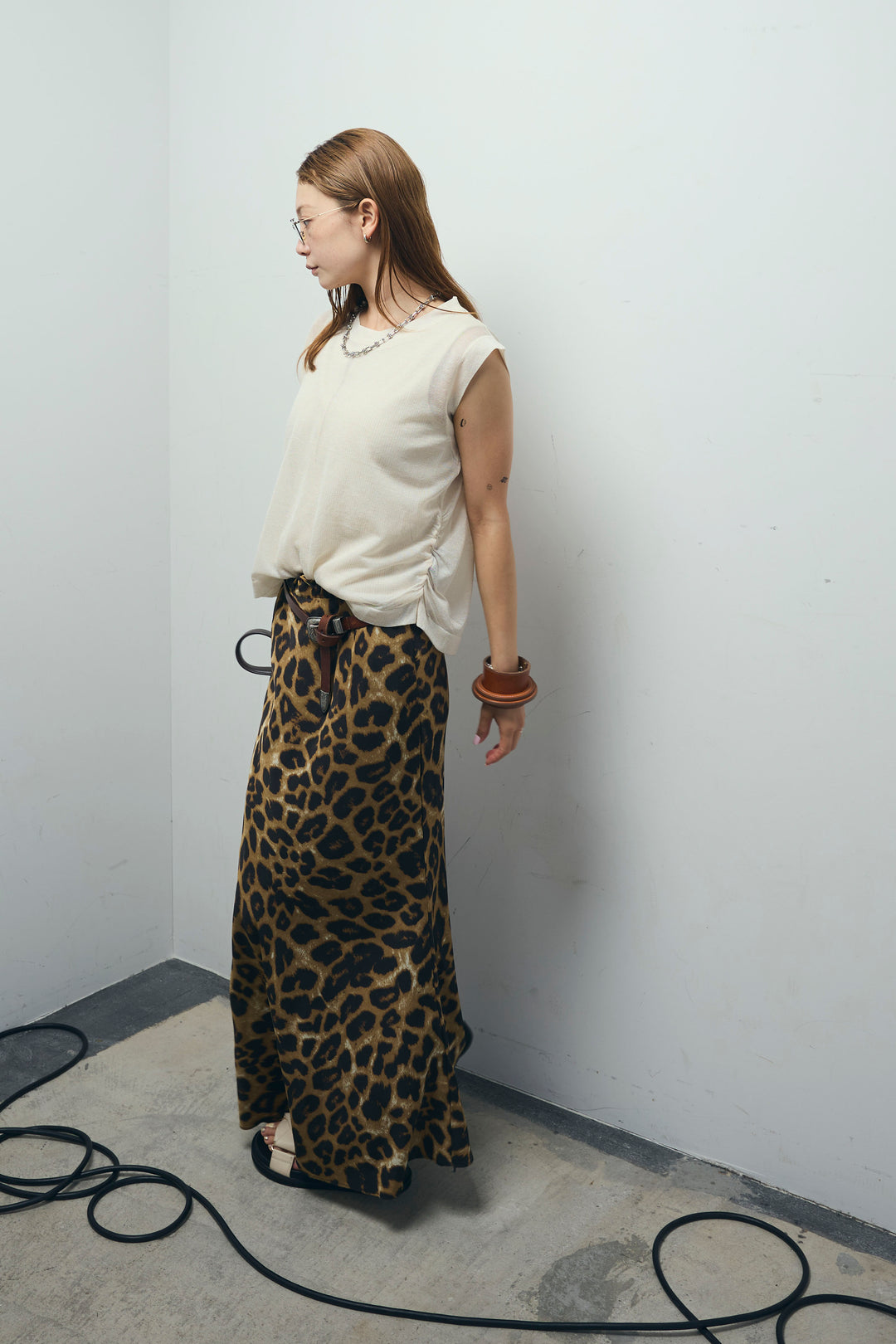 [予約/SET]リネン混ギャザーシアーニット+レオパードナロースカート(2set)