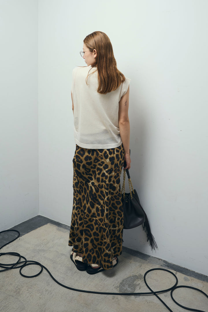 [予約/SET]リネン混ギャザーシアーニット+セルフカットリブヘンリーネックノースリーブトップス+レオパードナロースカート(3set)