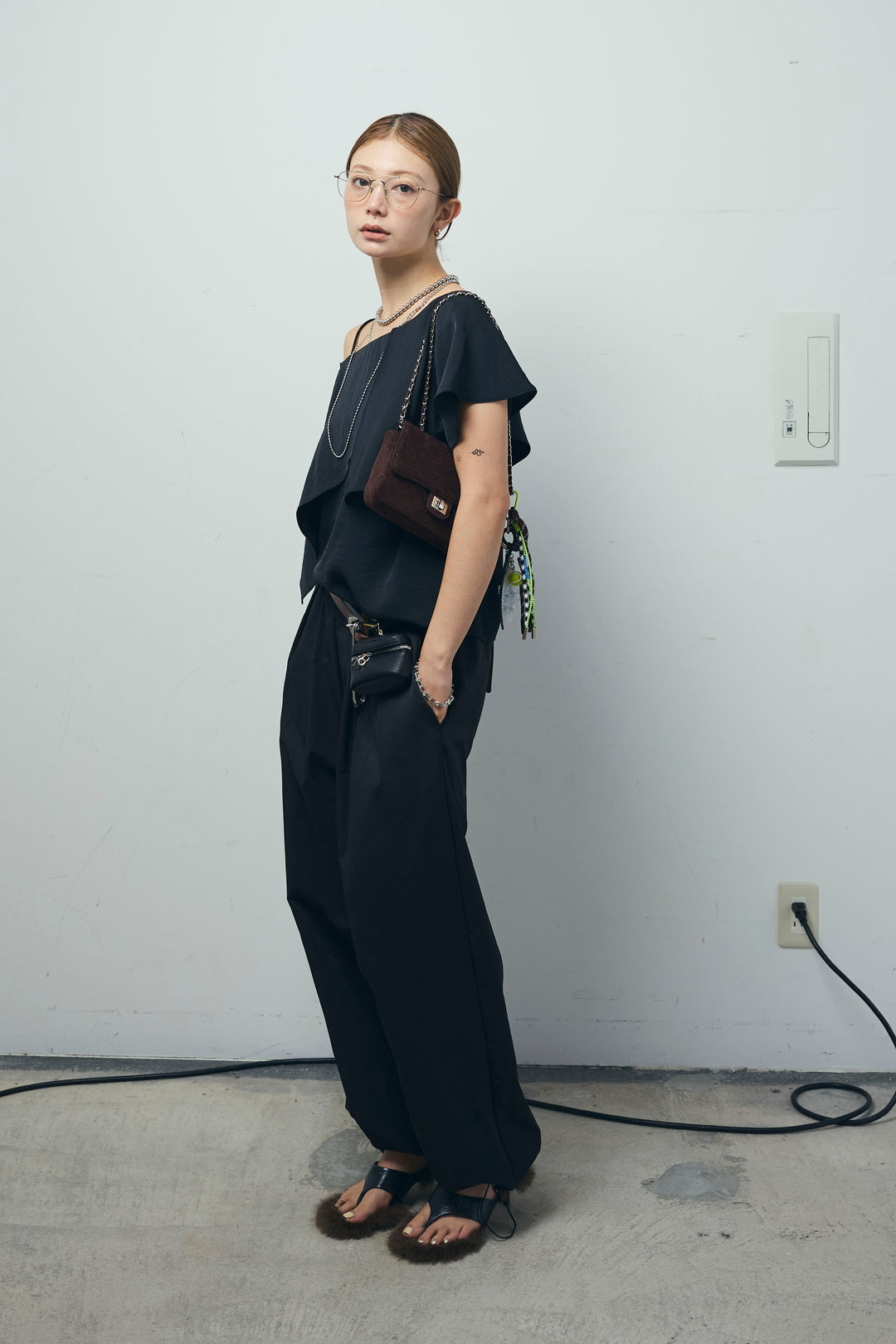 [予約/SET]アシメブラウス+裾ドロストナイロンパンツ(2set)