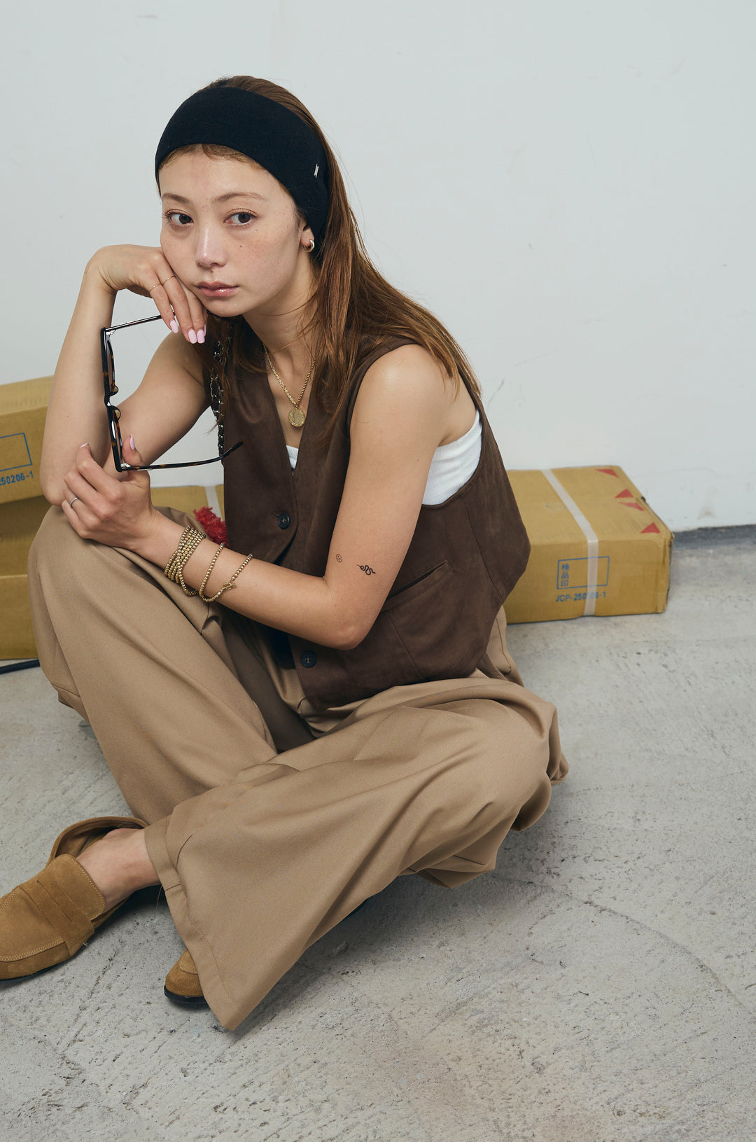 [予約/SET]フェイクスエードベスト+デザインタックパンツ(2set)