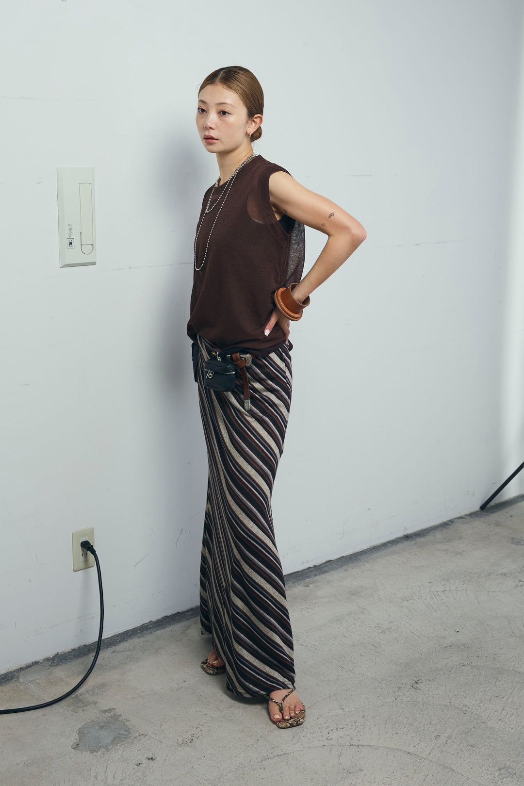 [予約/SET]リネン混ギャザーシアーニット+マルチストライプナロースカート(2set)