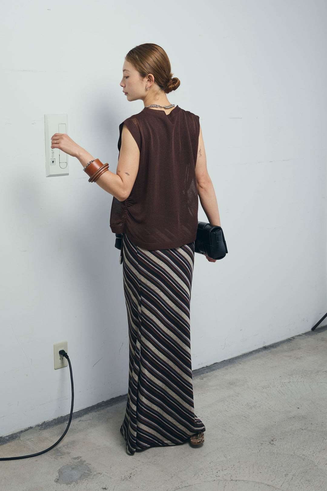 [予約/SET]リネン混ギャザーシアーニット+マルチストライプナロースカート(2set)