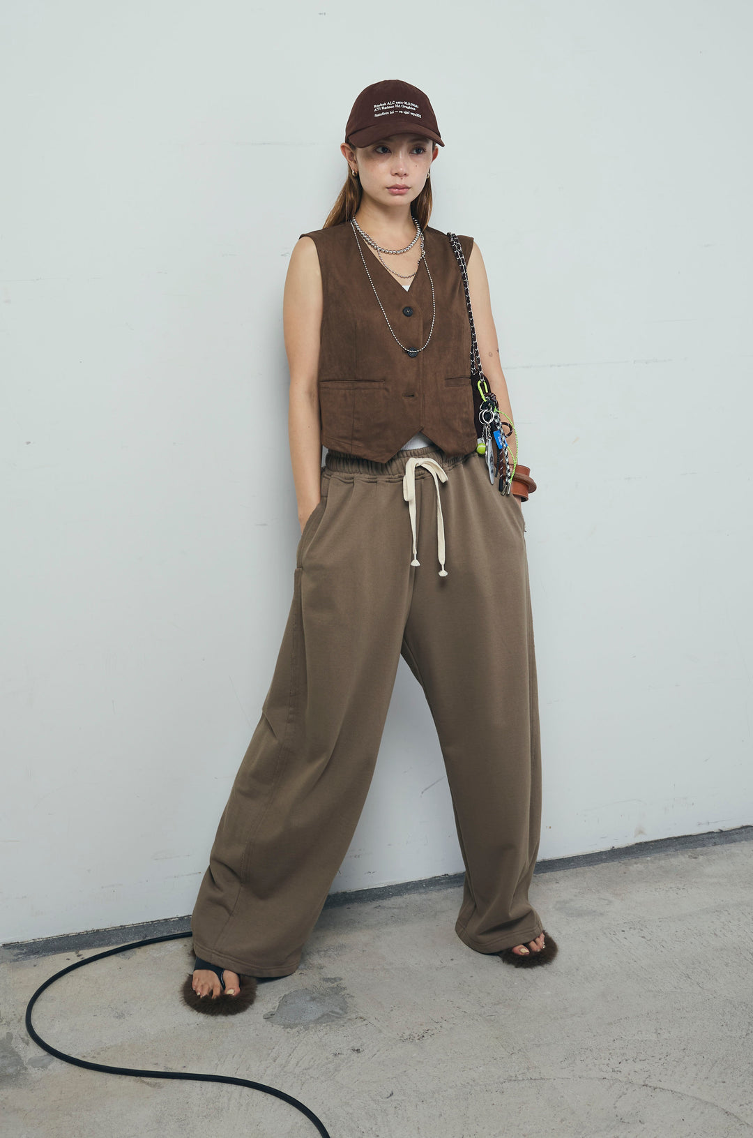 [予約/SET]フェイクスエードベスト+ルーズワイドスウェットパンツ(2set)