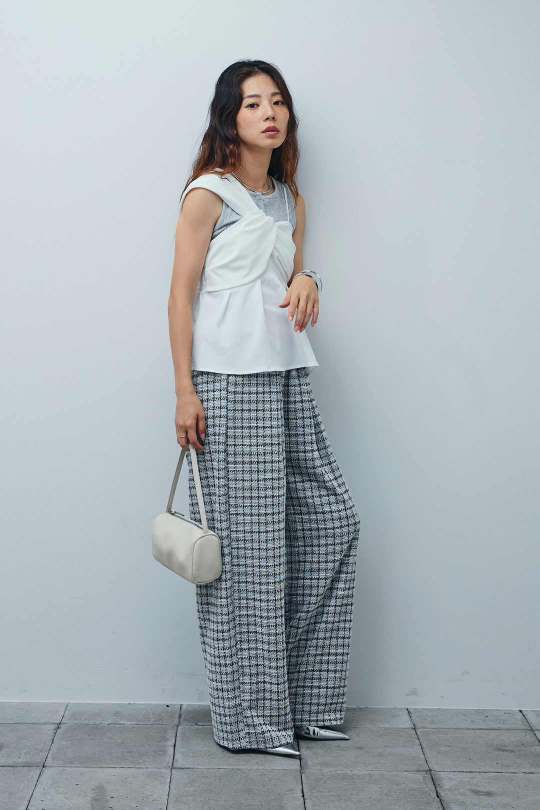 [予約/SET]アシンメトリーキャミソール+セルフカットリブヘンリーネックノースリーブトップス(2set)