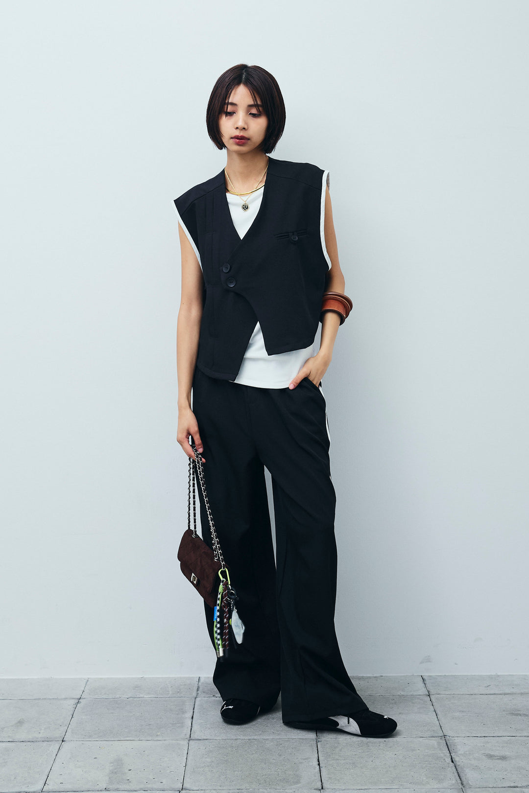 [予約/SET]アシンメトリーデザインジレ+サイドラインワイドパンツ(2set)