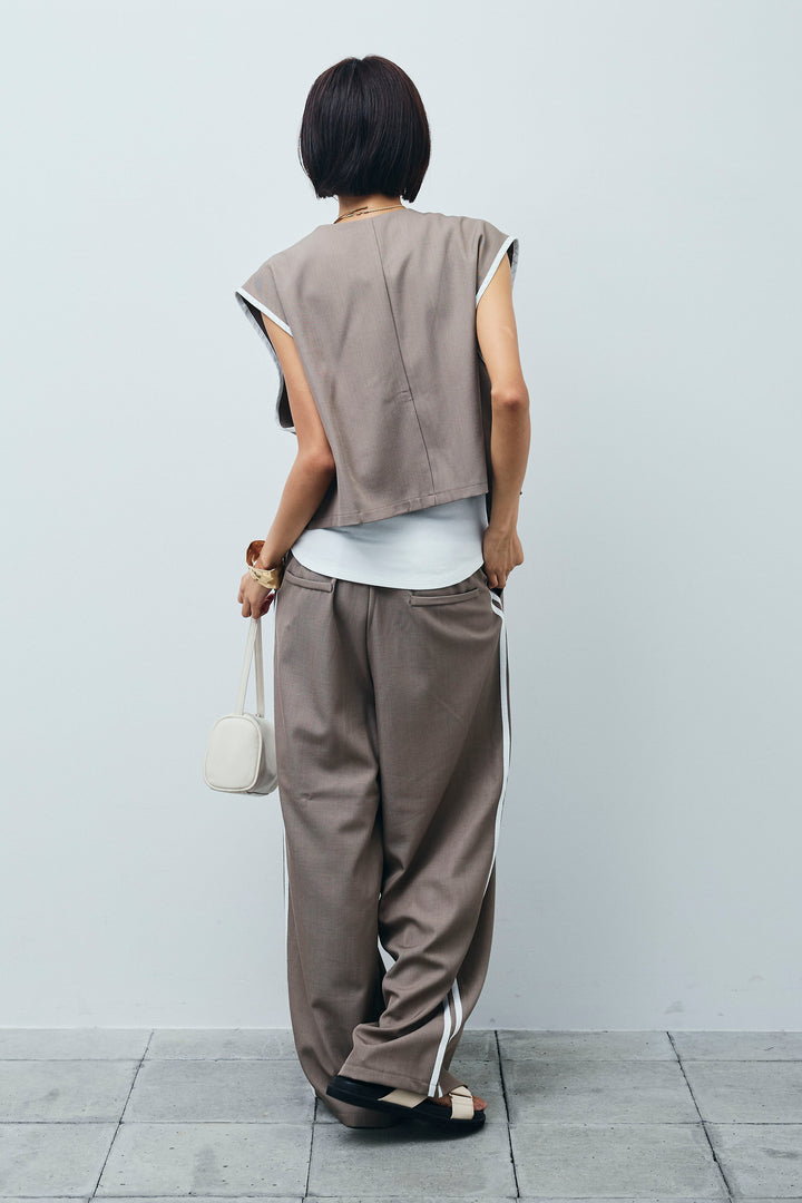 [予約/SET]アシンメトリーデザインジレ+サイドラインワイドパンツ(2set)