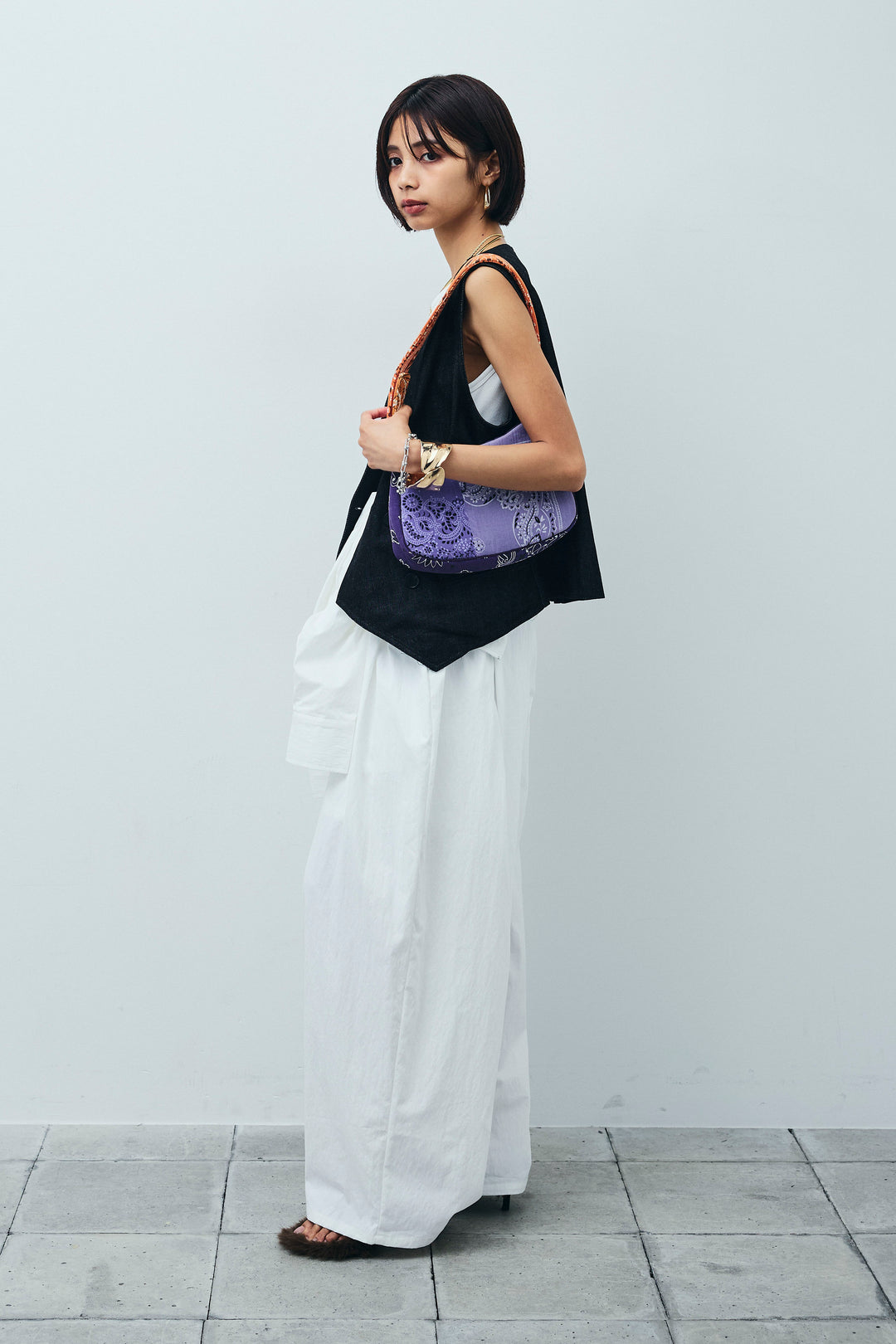 [予約/SET]アシメボタンデニムベスト+テレコリブカップ付きノースリーブ トップス+合繊ツイルジャンプスーツ(3set)