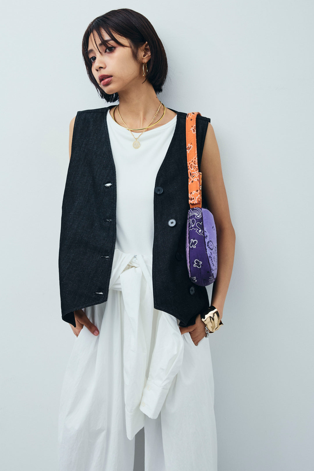 [予約/SET]アシメボタンデニムベスト+テレコリブカップ付きノースリーブ トップス+合繊ツイルジャンプスーツ(3set)