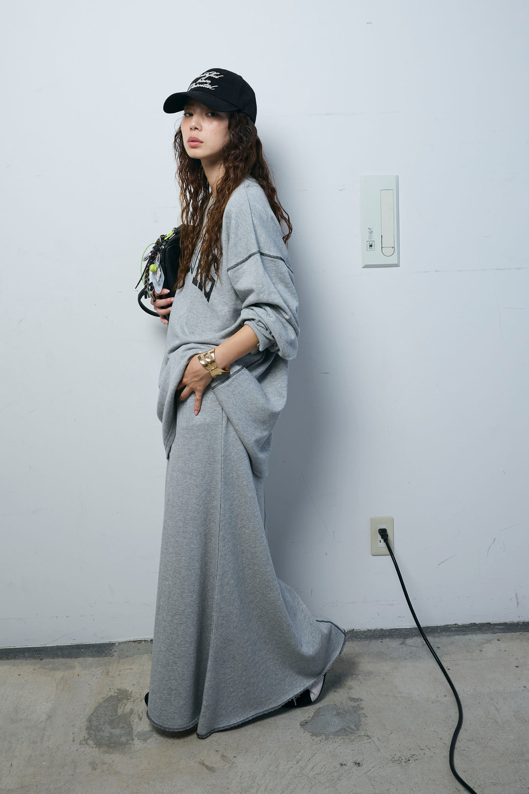 [予約/SET]配色ラグランルーズスウェット+スリットスウェットロングSK(2set)