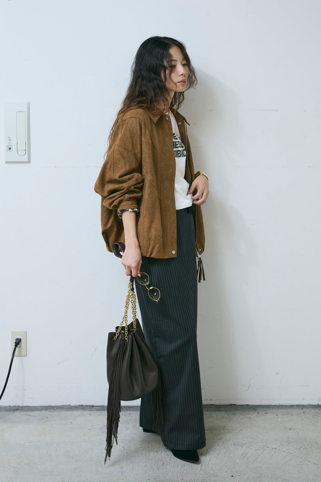 [予約/SET]フェイクスウェードブルゾン+ピグメントロゴショート丈T+アソートストライプバックスリットスカート(3set)