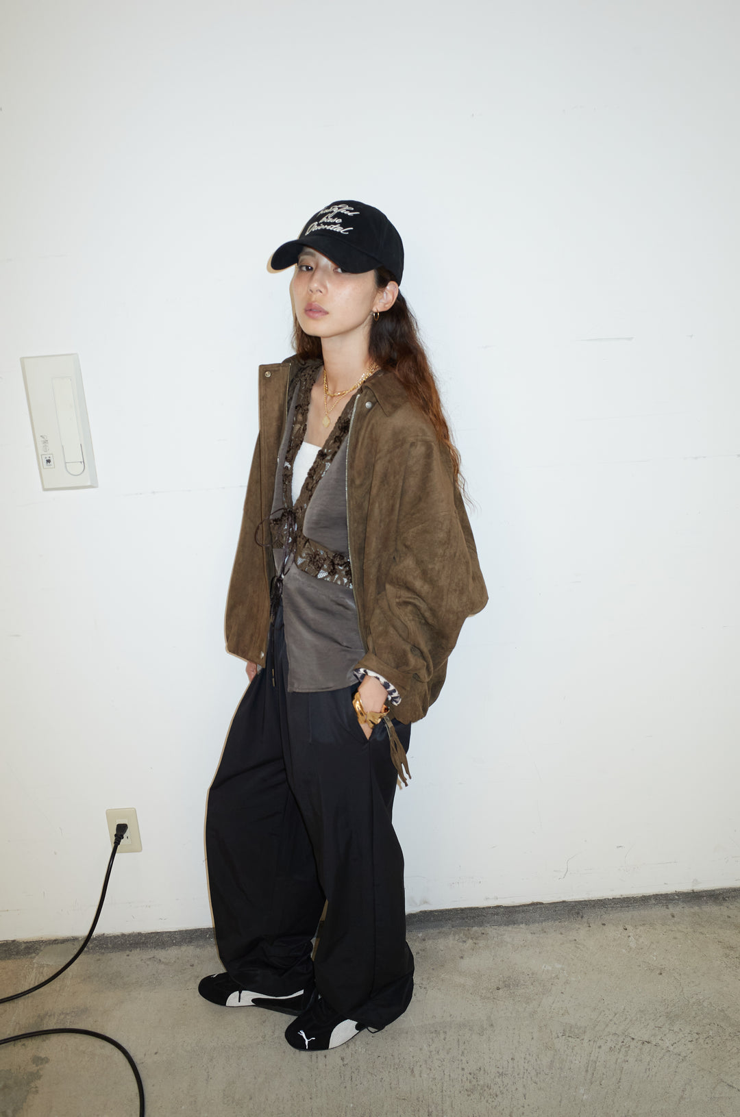 [予約/SET]フェイクスウェードブルゾン+ベロアレースサテンブラウス+裾ドロストナイロンパンツ(3set)