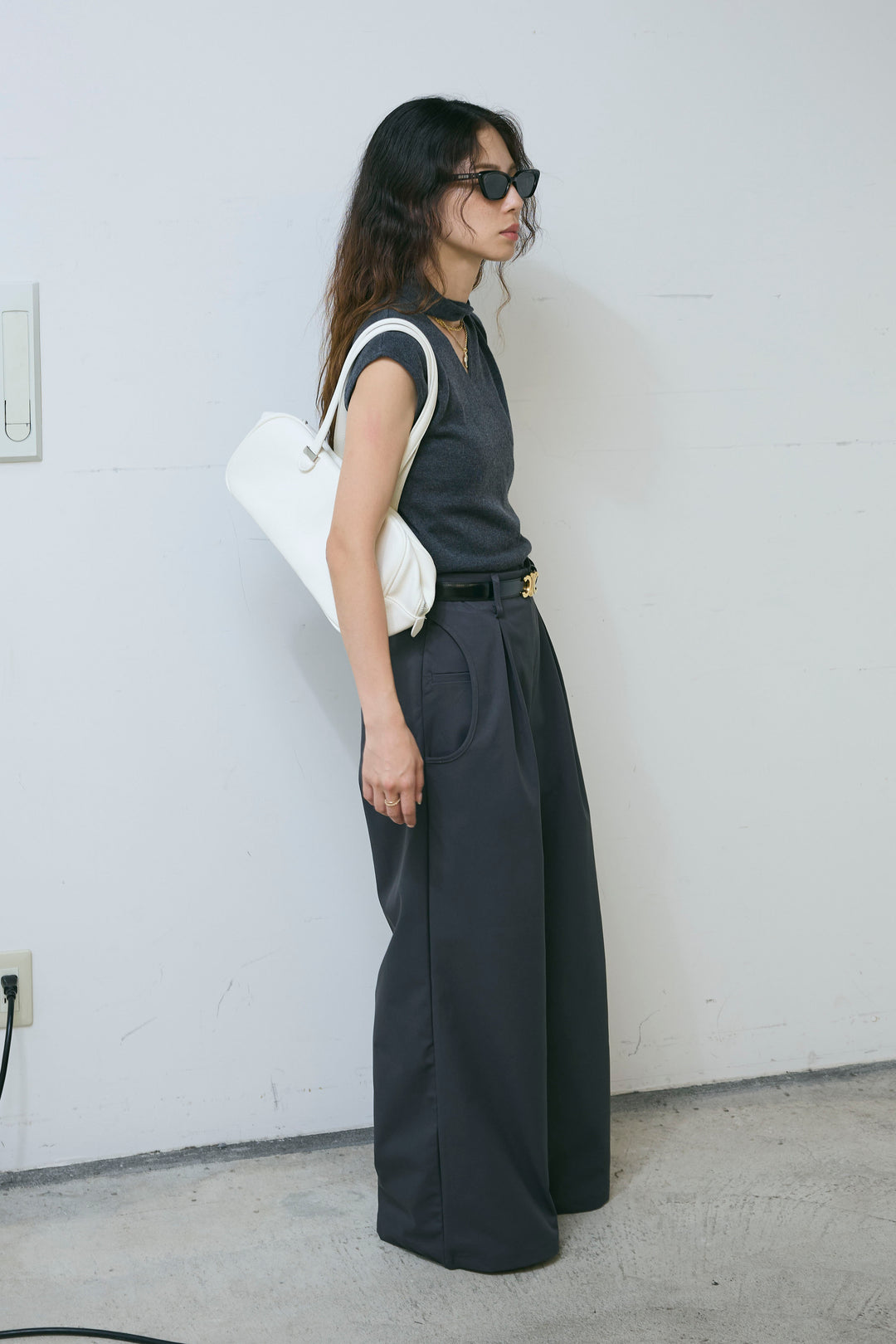 [予約/SET]タイつきVネックニットPO+サイドポケットカーブフォルムパンツ(2set)