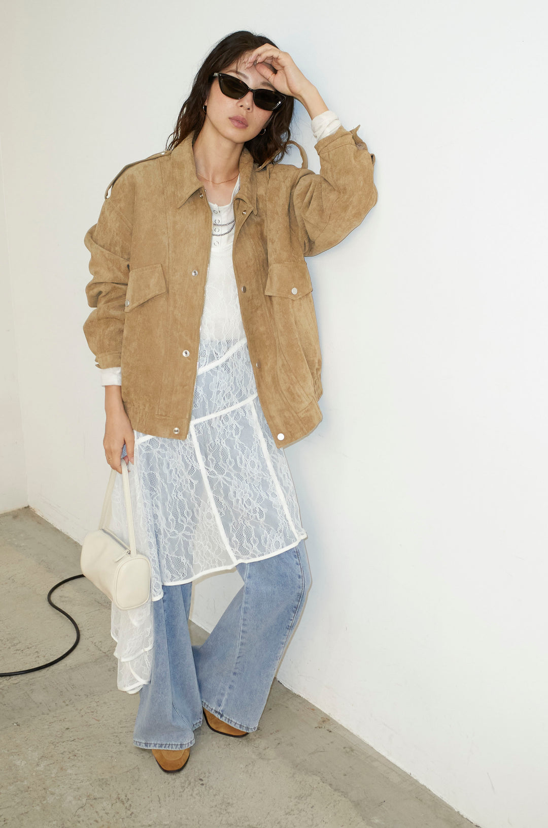 [予約/SET]エポーレット付きスウェードライクブルゾン+シアーヘンリーネックロンT+サイド切り替えデニム(3set)