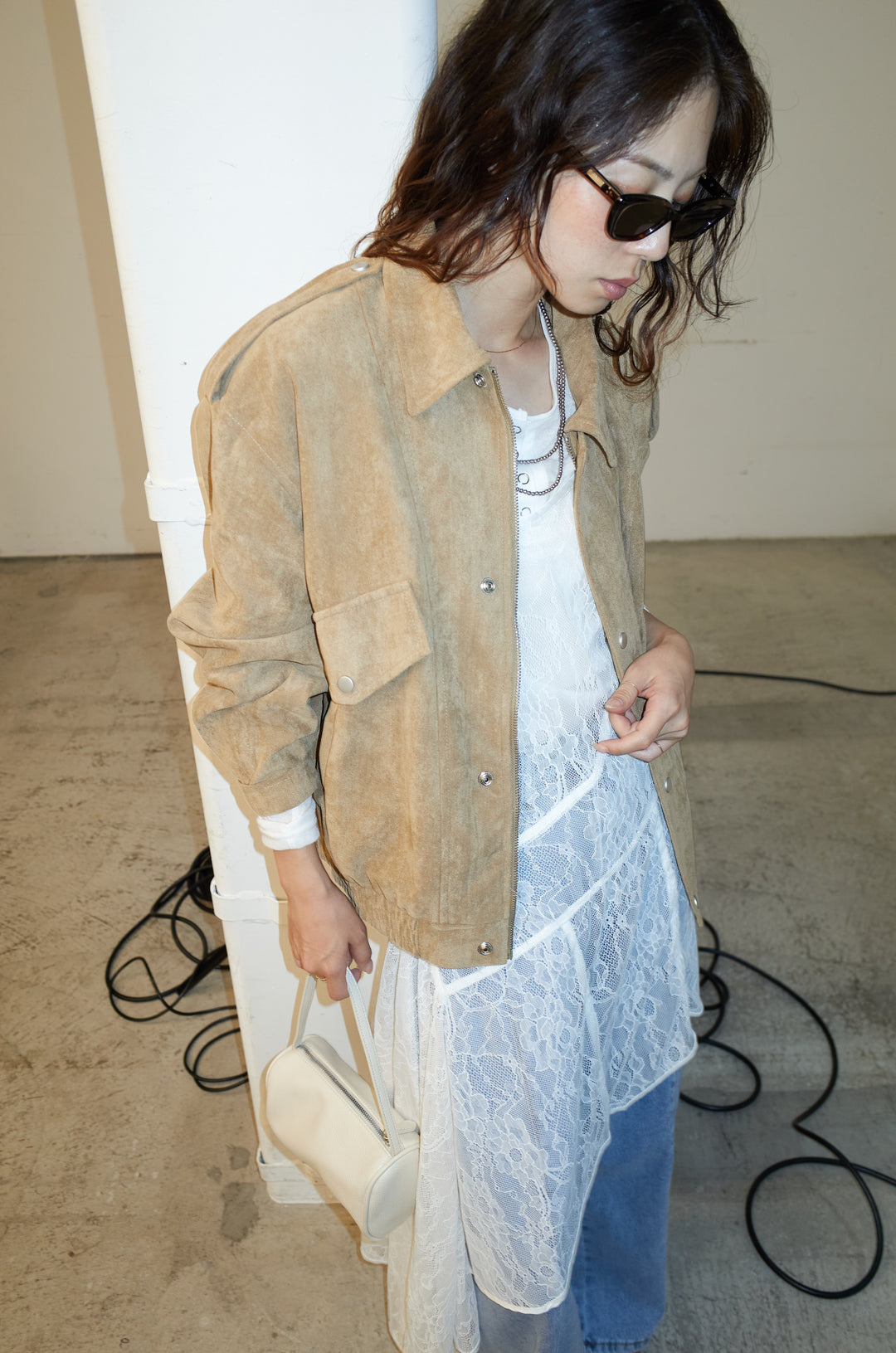 [予約/SET]エポーレット付きスウェードライクブルゾン+シアーヘンリーネックロンT(2set)