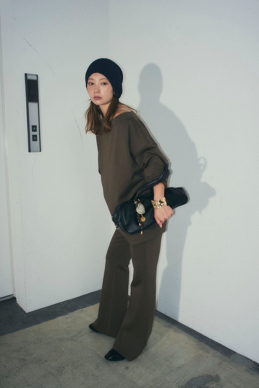 [予約/SET]オーバーサイズオフショルスウェット+美脚フレアスウェットパンツ(2set)