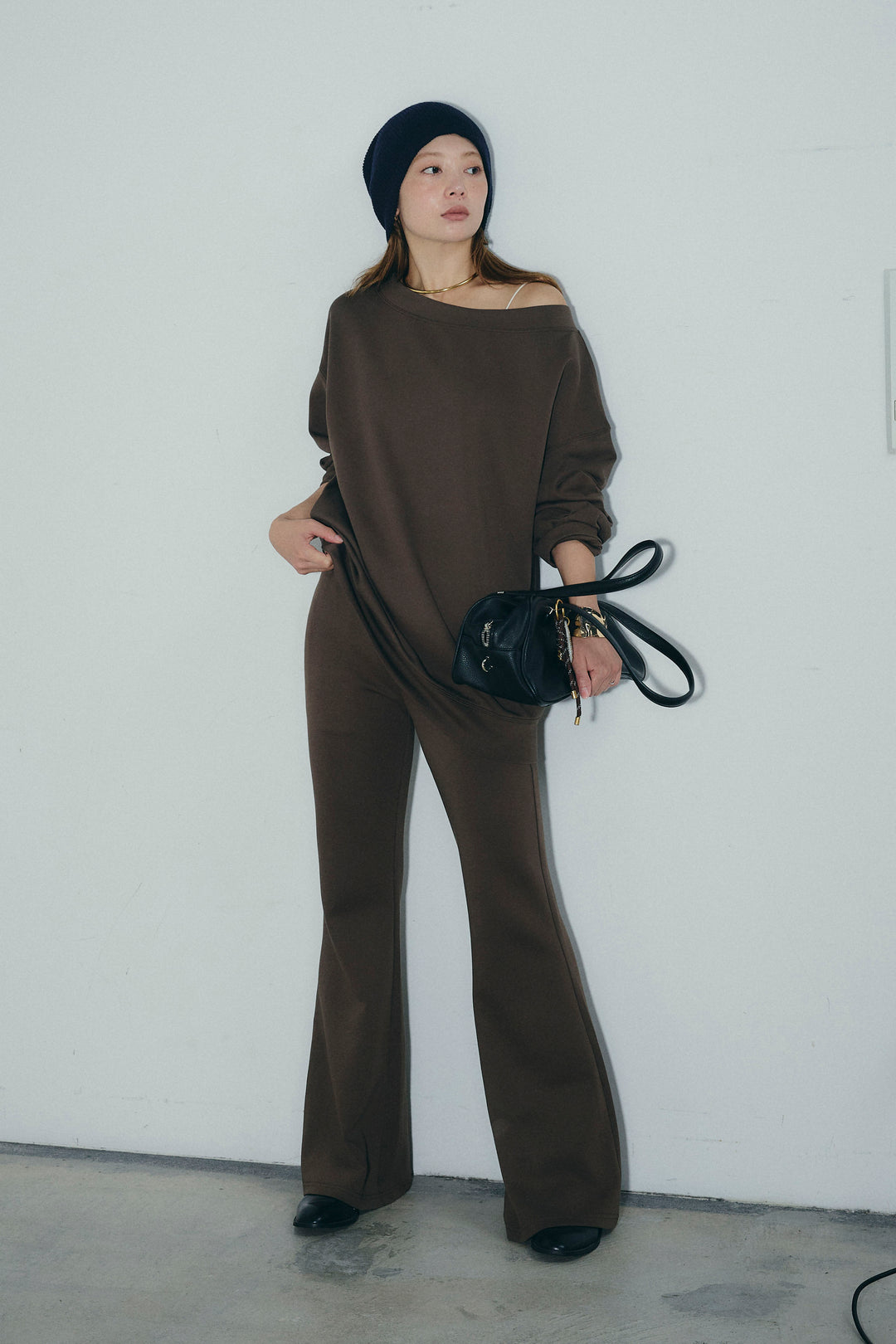 [予約/SET]オーバーサイズオフショルスウェット+美脚フレアスウェットパンツ(2set)