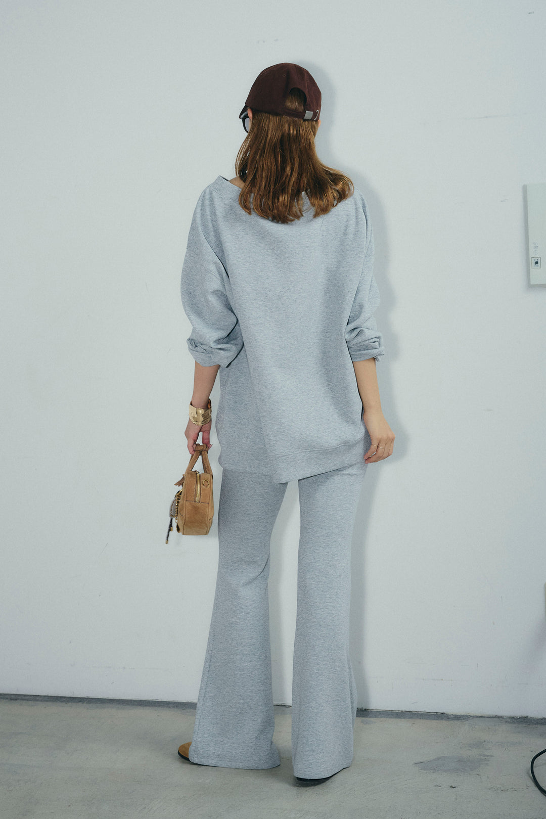 [予約/SET]オーバーサイズオフショルスウェット+美脚フレアスウェットパンツ(2set)