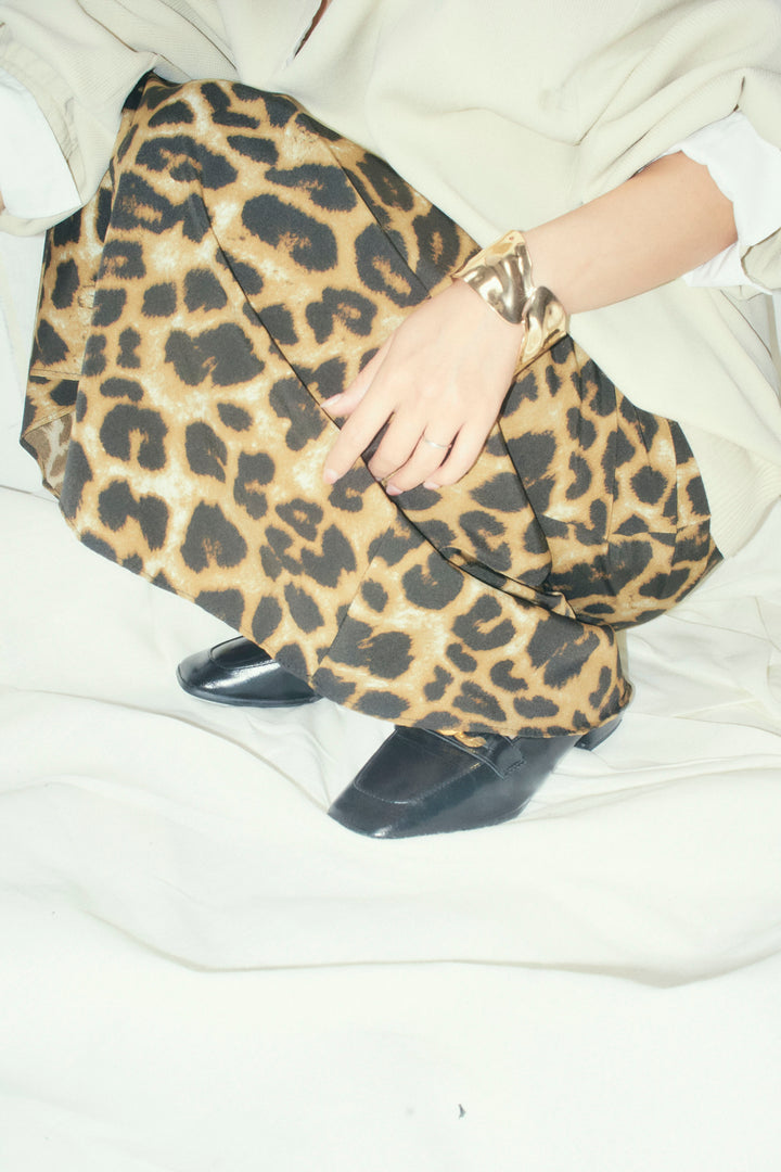 [予約/SET]プレッピーコントラストニット+レオパードナロースカート(2set)