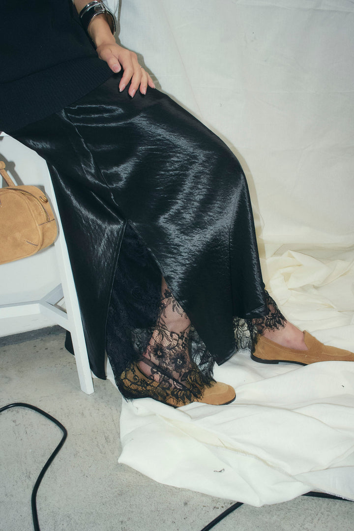 [予約/SET]プレッピーコントラストニット+裾レースサテンスカート(2set)