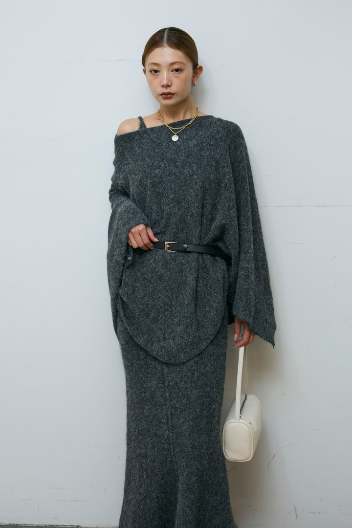 [予約/SET]ポンチョレイヤードニットアップ