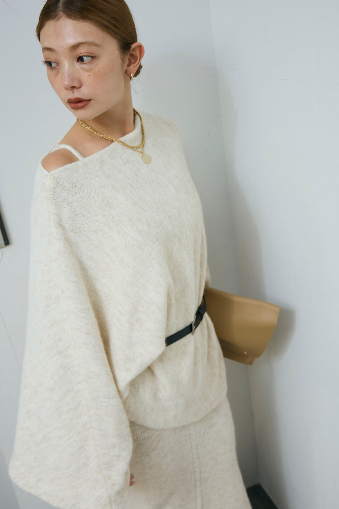 [予約/SET]ポンチョレイヤードニットアップ