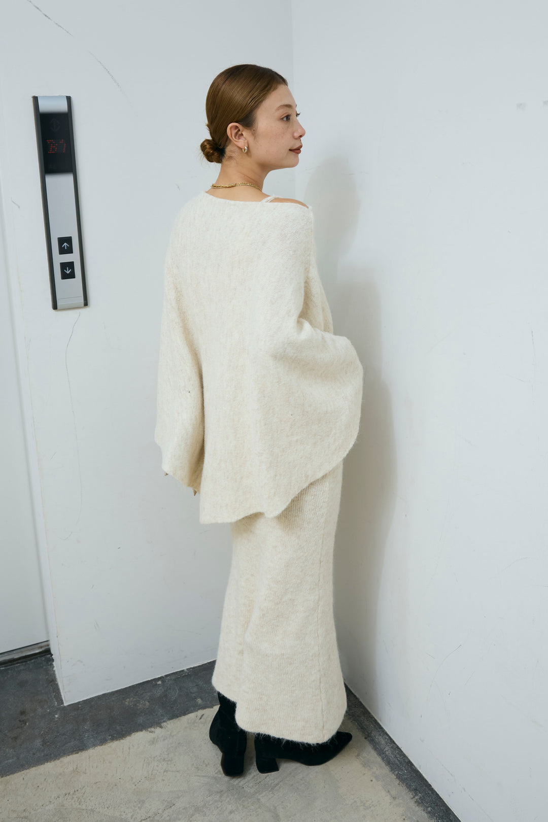 [予約/SET]ポンチョレイヤードニットアップ