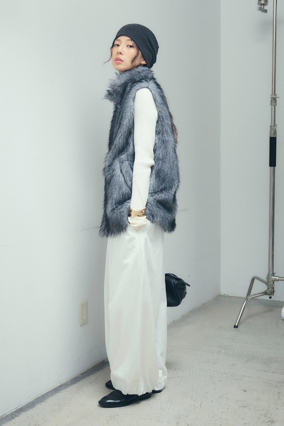 [予約/SET]エコファースタンドジレ+オフショルリブニット(2set)