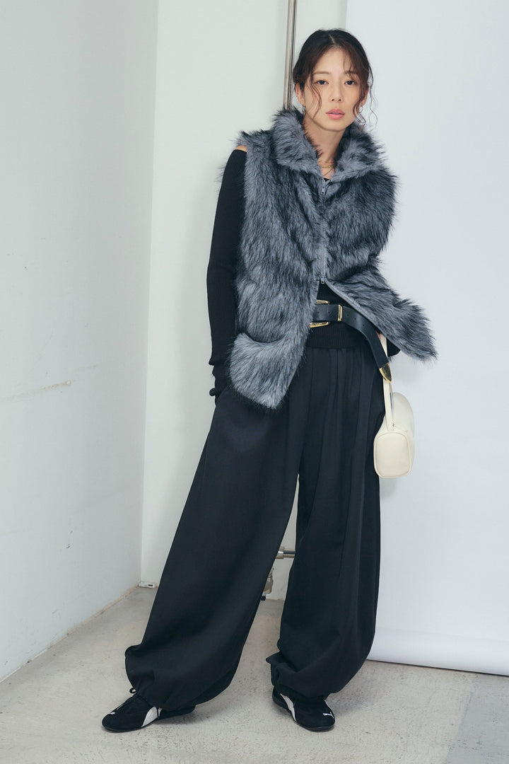 [予約/SET]エコファースタンドジレ+オフショルリブニット+バルーンパンツ(3set)