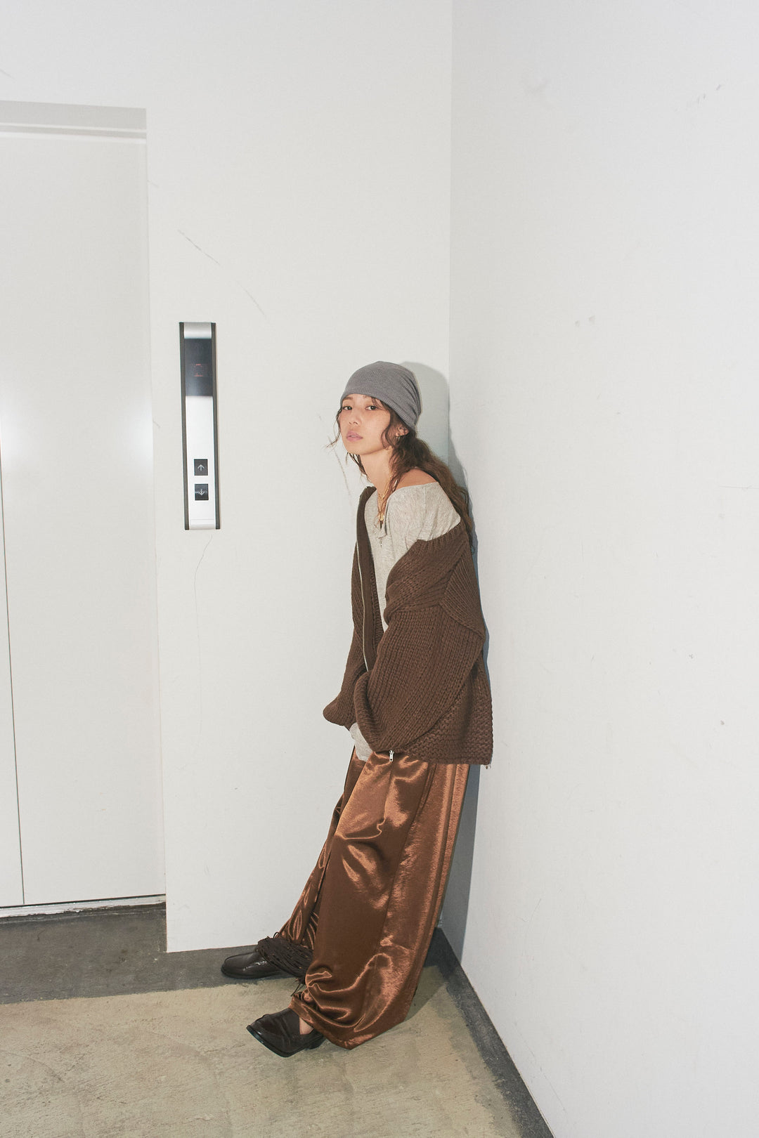 [予約/SET]ロービングケーブルオーバーサイズジップPO+シアーヘンリーネックロンT+サテンタックワイドパンツ(3set)