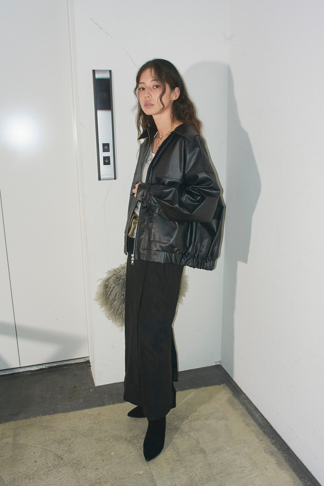 [予約/SET]エコレザー襟付きブルゾン+フェイクスエードラップ風Iラインスカート(2set)