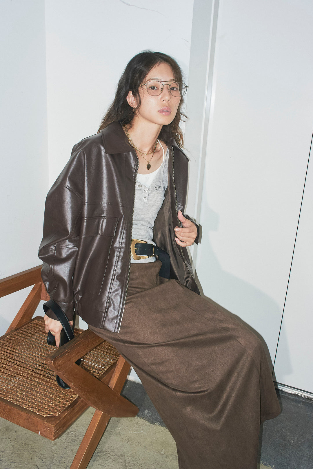 [予約/SET]エコレザー襟付きブルゾン+フェイクスエードラップ風Iラインスカート(2set)