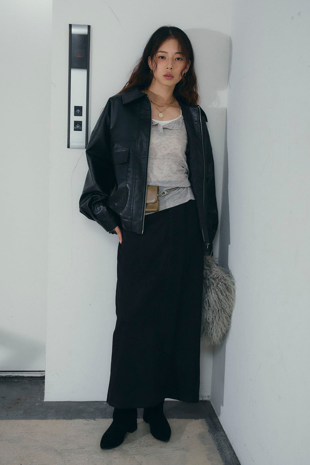 [予約/SET]エコレザー襟付きブルゾン+シアーヘンリーネックロンT+フェイクスエードラップ風Iラインスカート(3set)