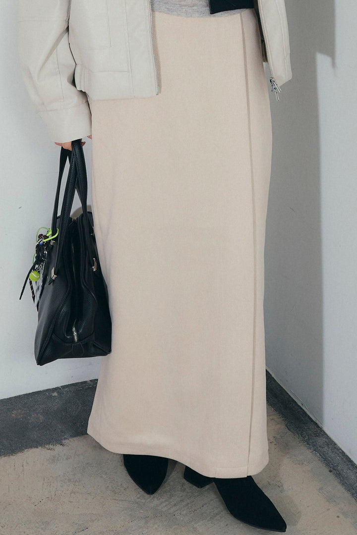 [予約]フェイクスエードラップ風Iラインスカート