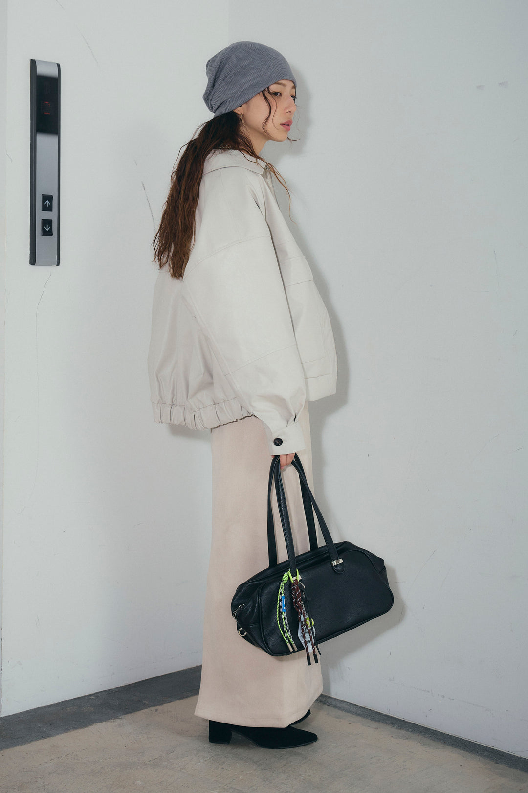 [予約/SET]エコレザー襟付きブルゾン+シアーヘンリーネックロンT+フェイクスエードラップ風Iラインスカート(3set)