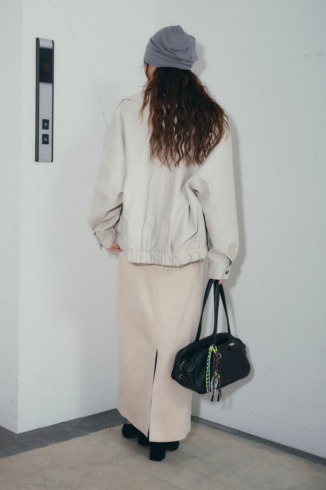 [予約/SET]エコレザー襟付きブルゾン+フェイクスエードラップ風Iラインスカート(2set)