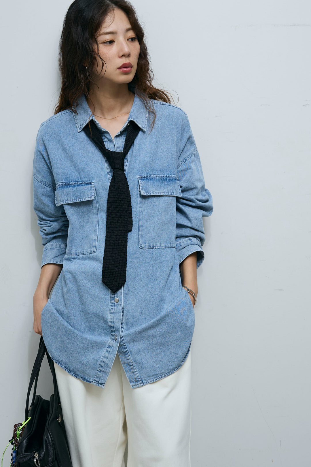 [予約/SET]オーバーサイズデニムシャツ+エフォートレススウェットパンツ(2set)