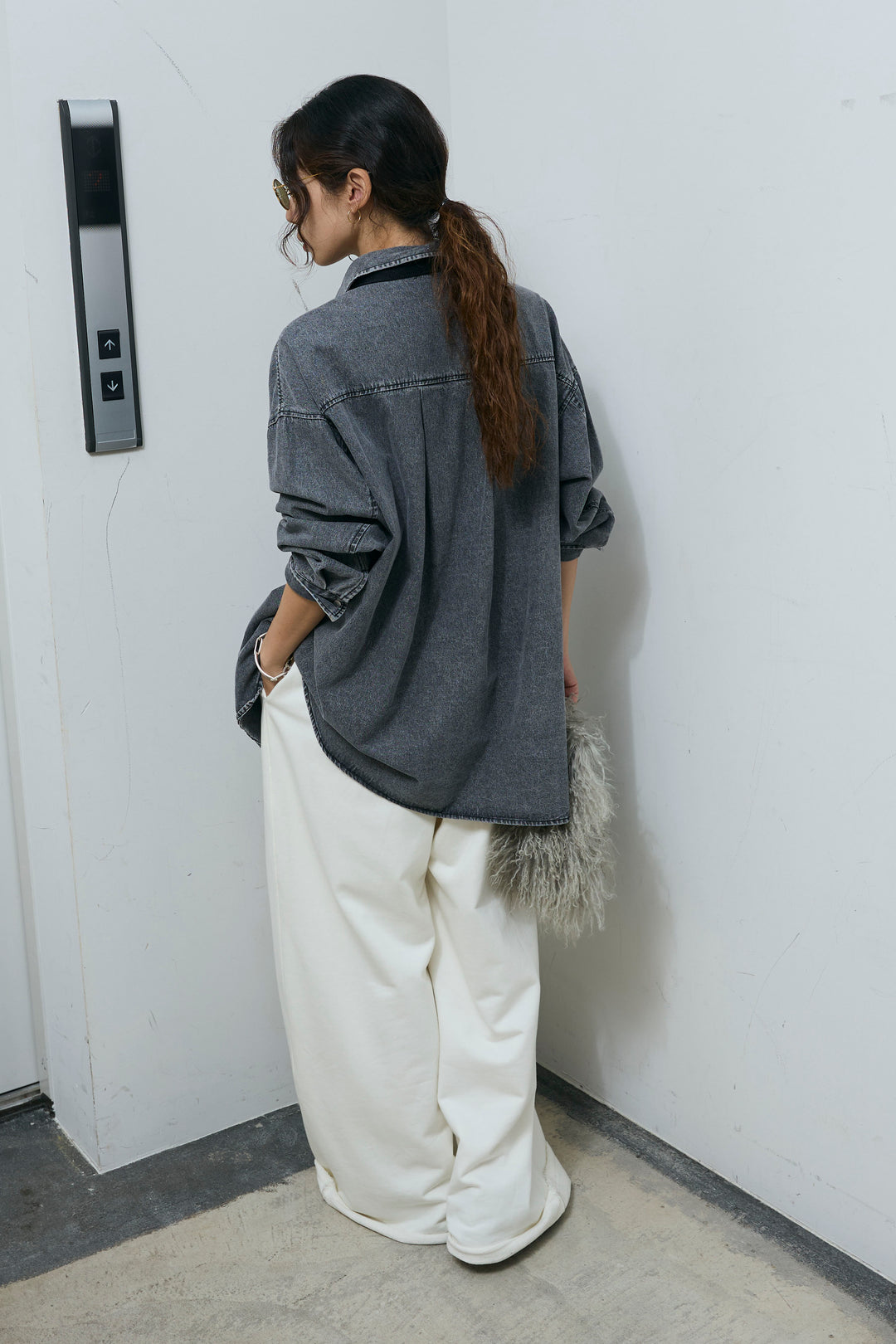 [予約/SET]オーバーサイズデニムシャツ+エフォートレススウェットパンツ(2set)