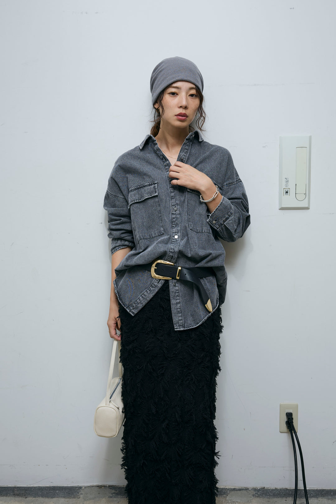 [予約/SET]オーバーサイズデニムシャツ+カットフリンジニットタイトスカート(2set)