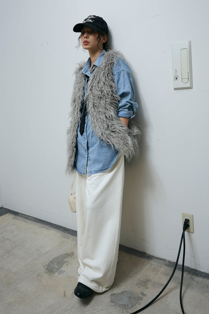 [予約/SET]フェイクシャギーファーベスト+オーバーサイズデニムシャツ+エフォートレススウェットパンツ(3set)