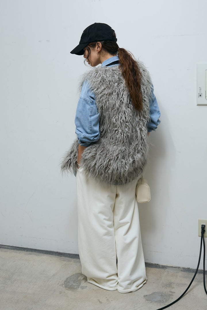 [予約/SET]フェイクシャギーファーベスト+オーバーサイズデニムシャツ+エフォートレススウェットパンツ(3set)