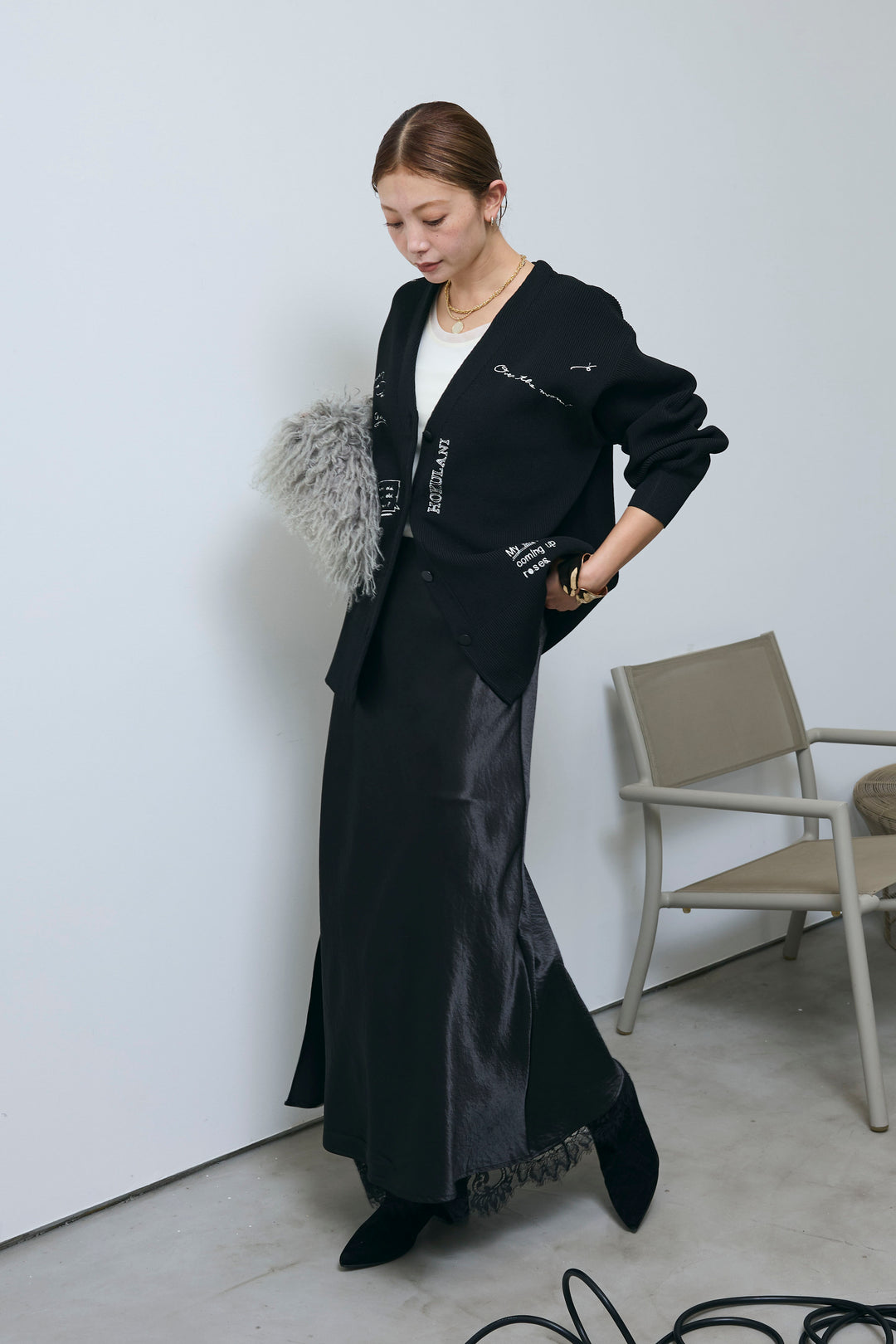 [予約/SET]グラフィティニットカーデ+裾レースサテンスカート(2set)