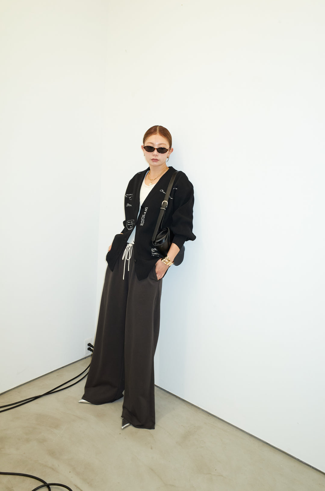 [予約/SET]グラフィティニットカーデ+エフォートレススウェットパンツ(2set)