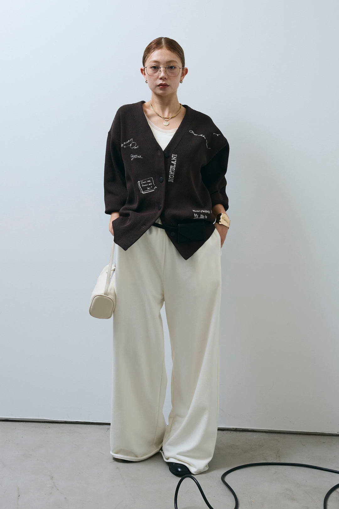 [予約/SET]グラフィティニットカーデ+エフォートレススウェットパンツ(2set)