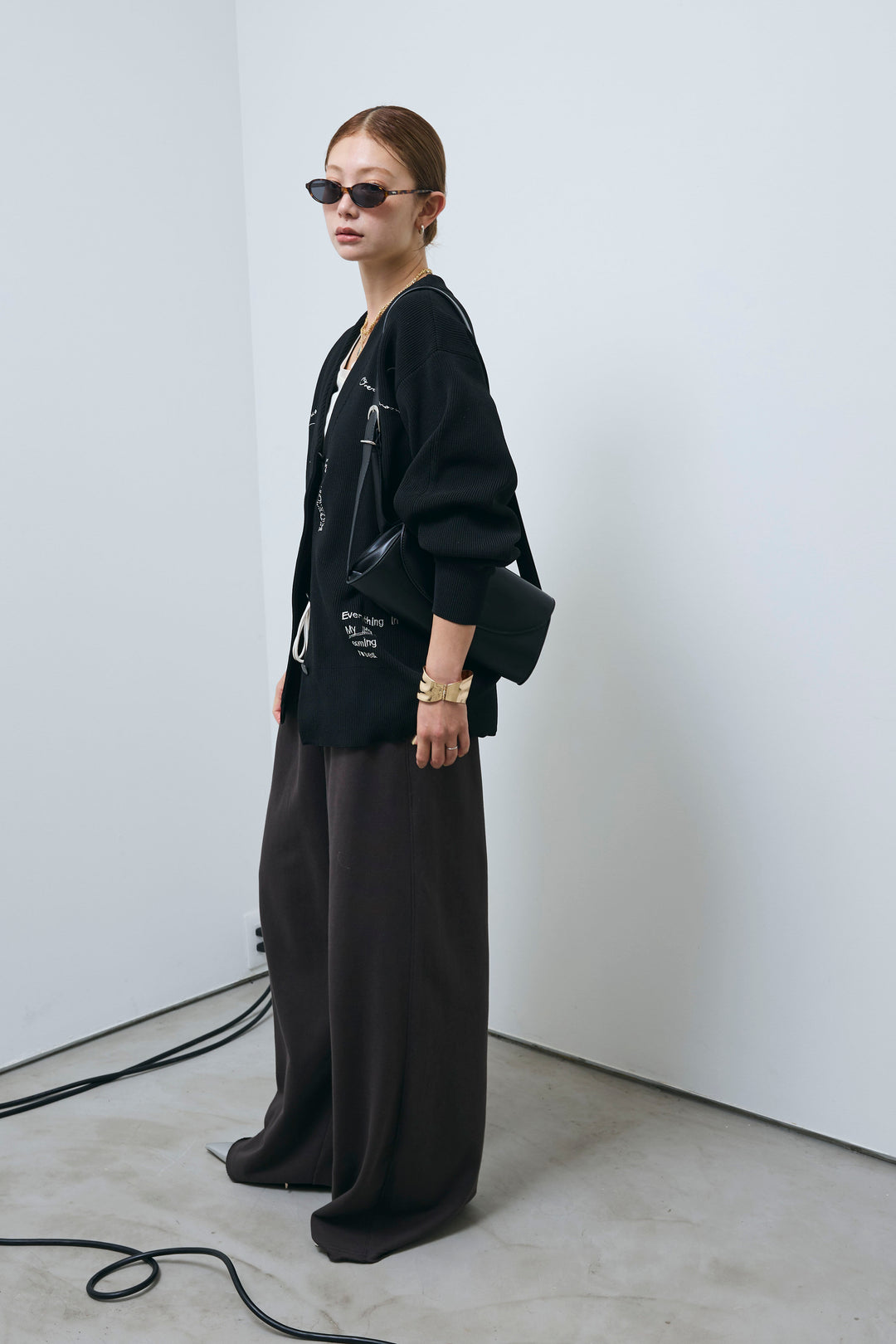 [予約/SET]グラフィティニットカーデ+エフォートレススウェットパンツ(2set)